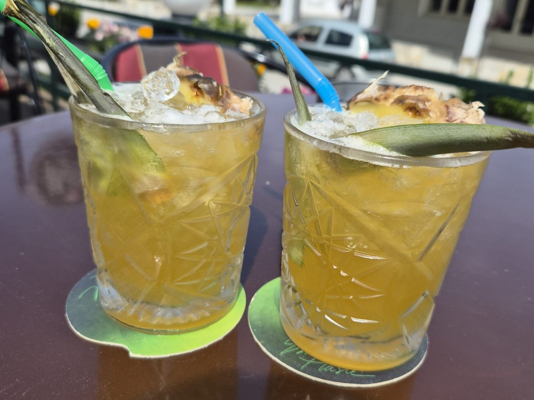 Buddies Bar-Moraitika必去景点