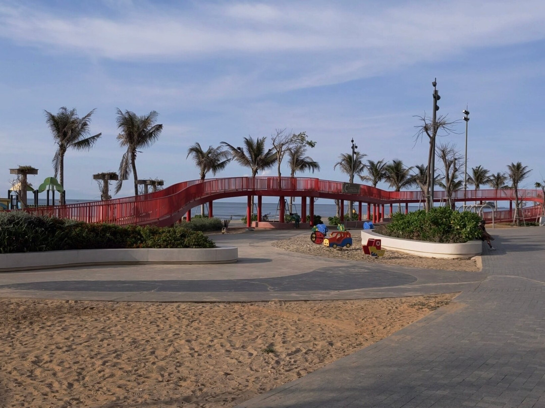 Back Beach-头顿必去景点