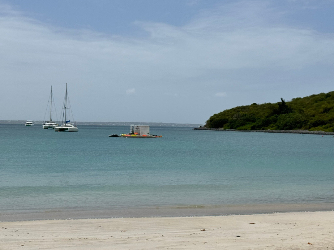 Le Radeau Bleu-Anse Marcel必去景点