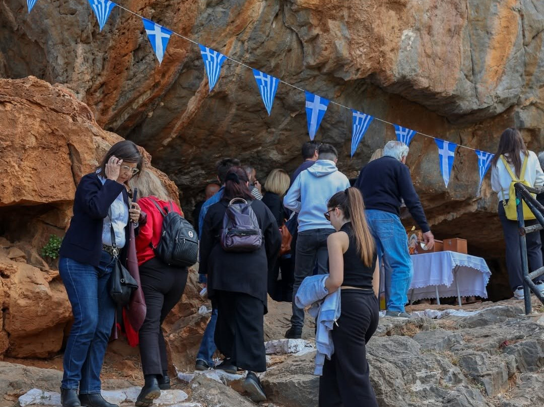 The Cave Milatos Bar & Restaurant