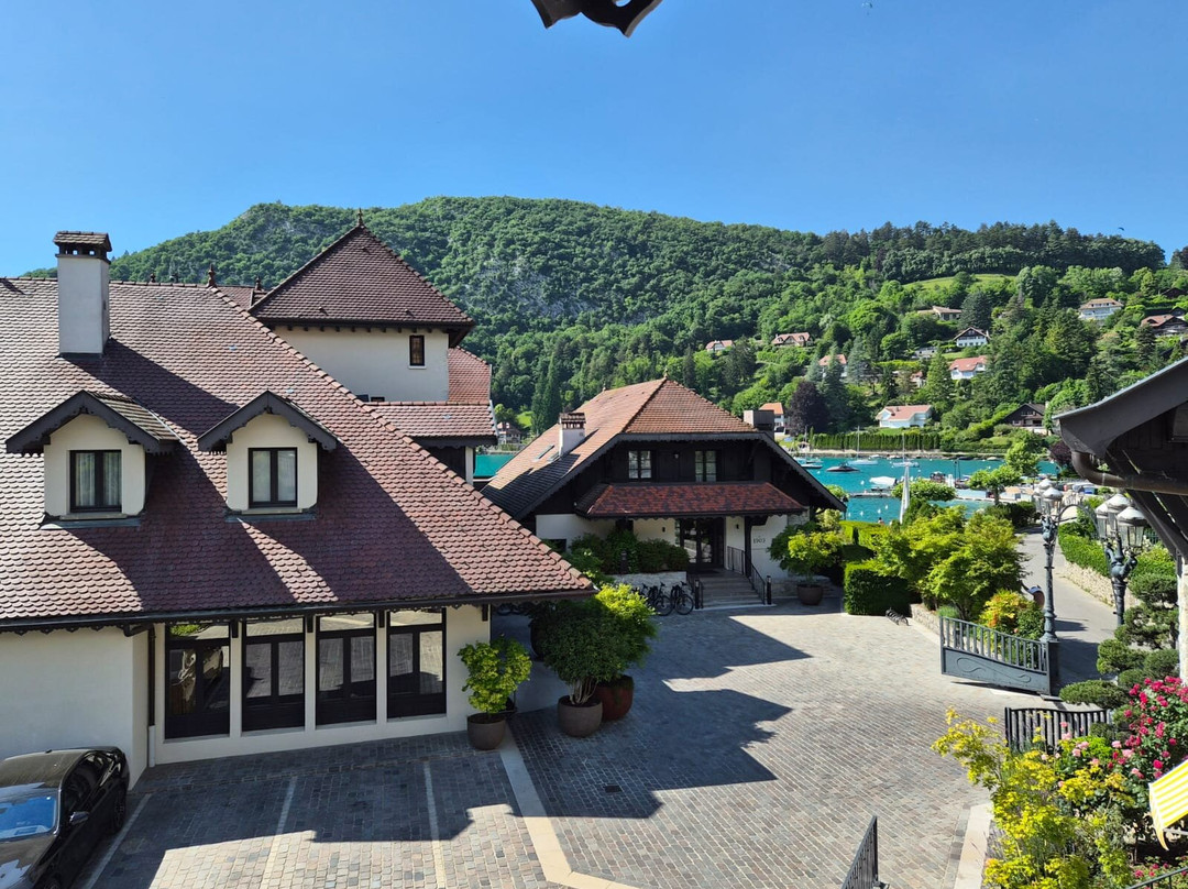度佩勒比塞 - 简苏派斯酒店主图