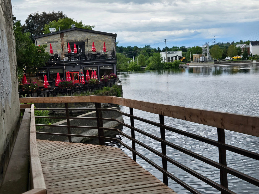 Almonte Riverwalk-Almonte必去景点