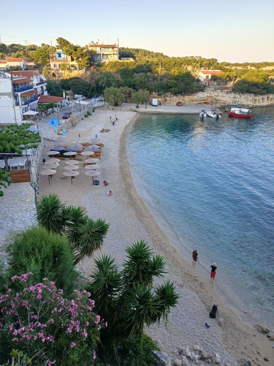 Atrium of Alonissos-旅行者