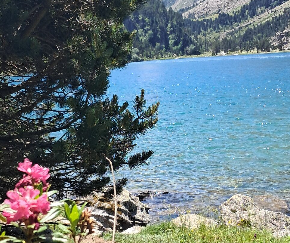 Lac de Gaube-Cauterets必去景点