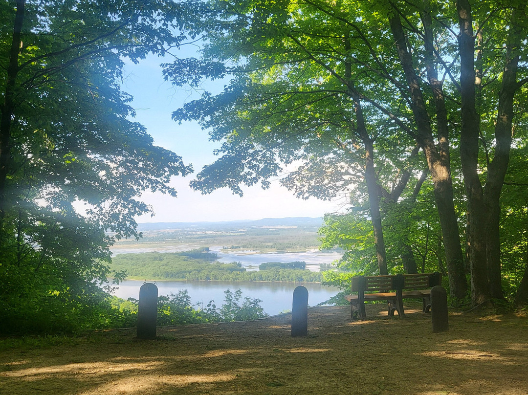 Great River Bluffs State Park-威诺纳必去景点