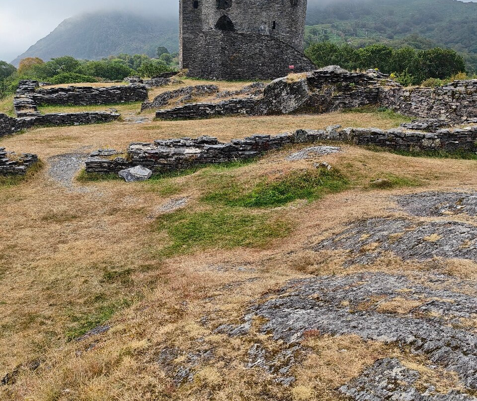 Castell Dolbadarn-Llanberis必去景点