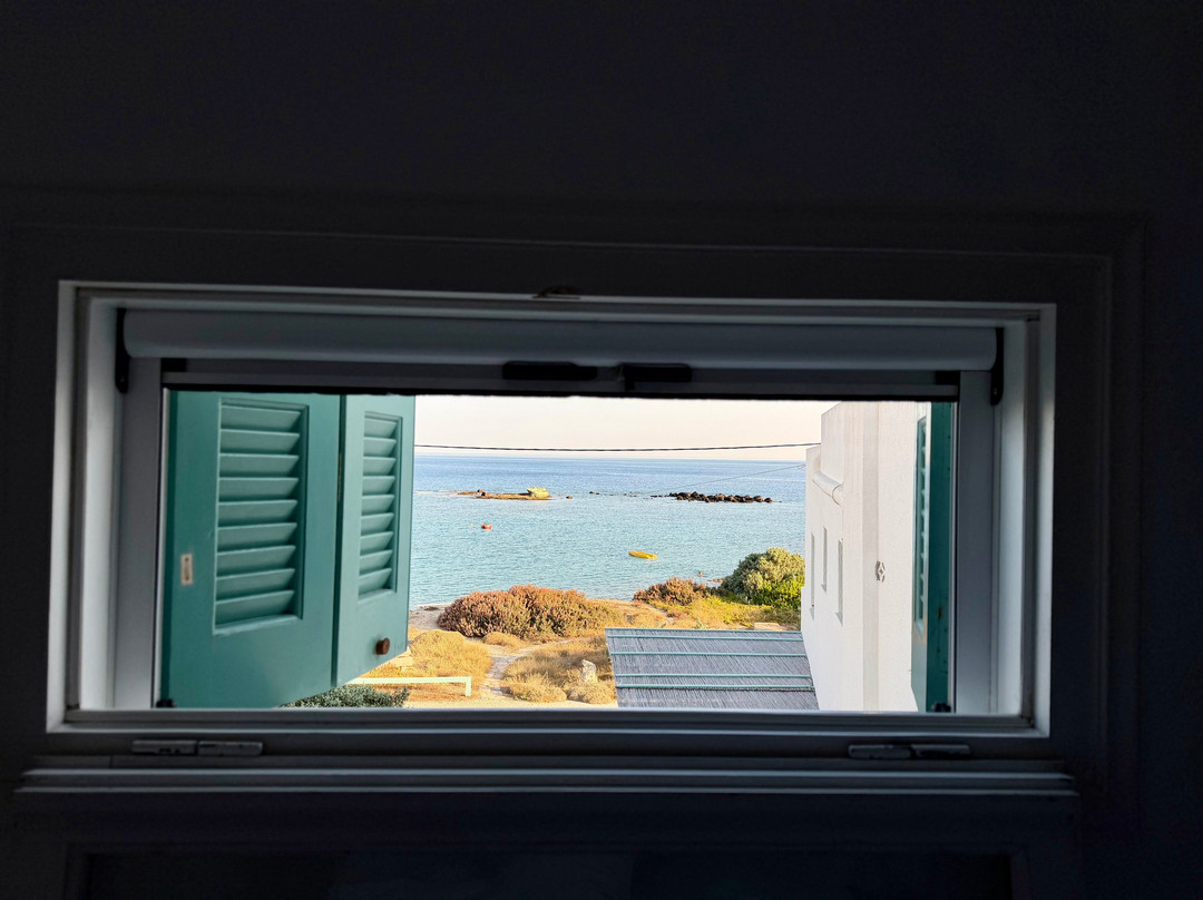 Anemoessa Studios & Rooms