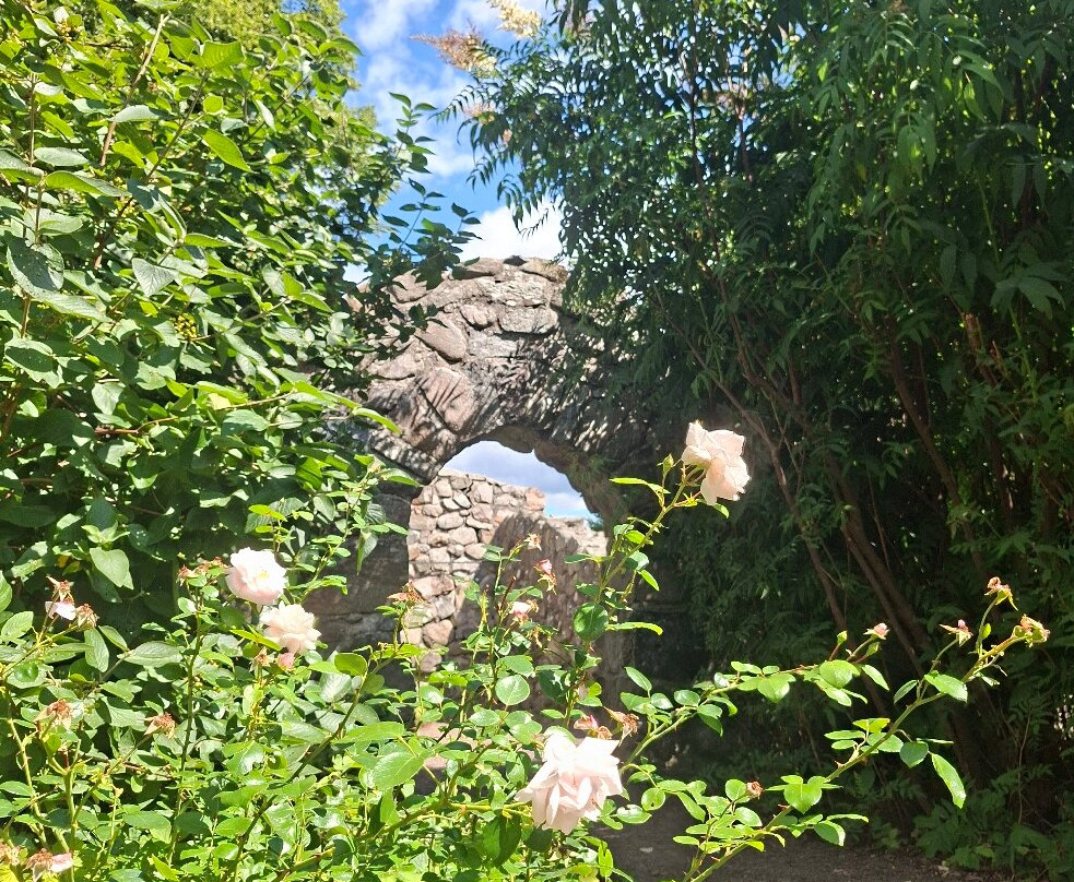 Bosjökloster Slott & Trädgårdar-Hoor必去景点