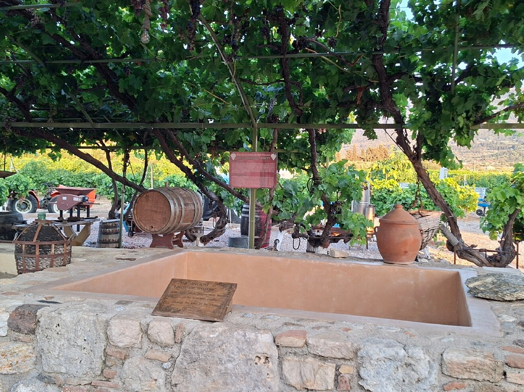 Hatziemmanouil Winery-Linopotis必去景点