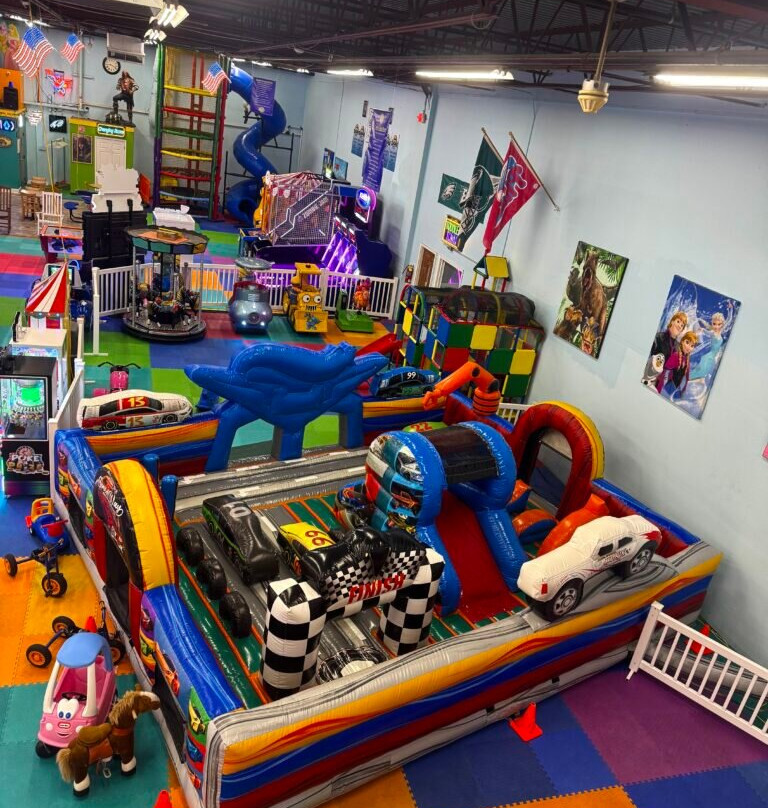 Bette's Family Fun Center-Aston必去景点