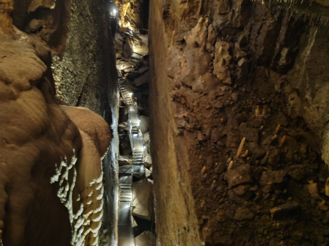 Grottes de Hotton-Hotton必去景点