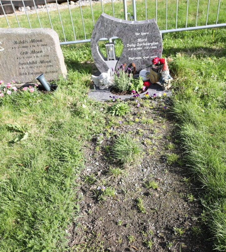 Le cimetière de Torpo (Torpo kyrkjegard)-Torpo必去景点