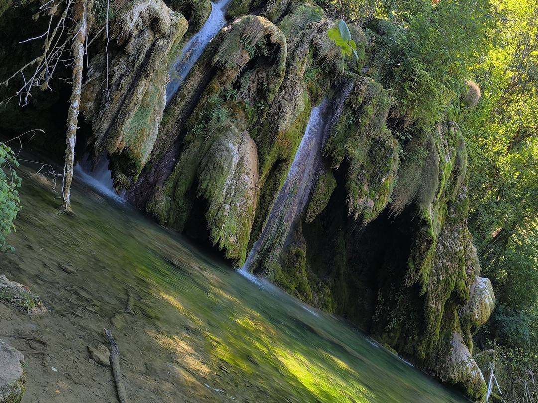 La Cascade des Tufs-Les Planches-pres-Arbois必去景点