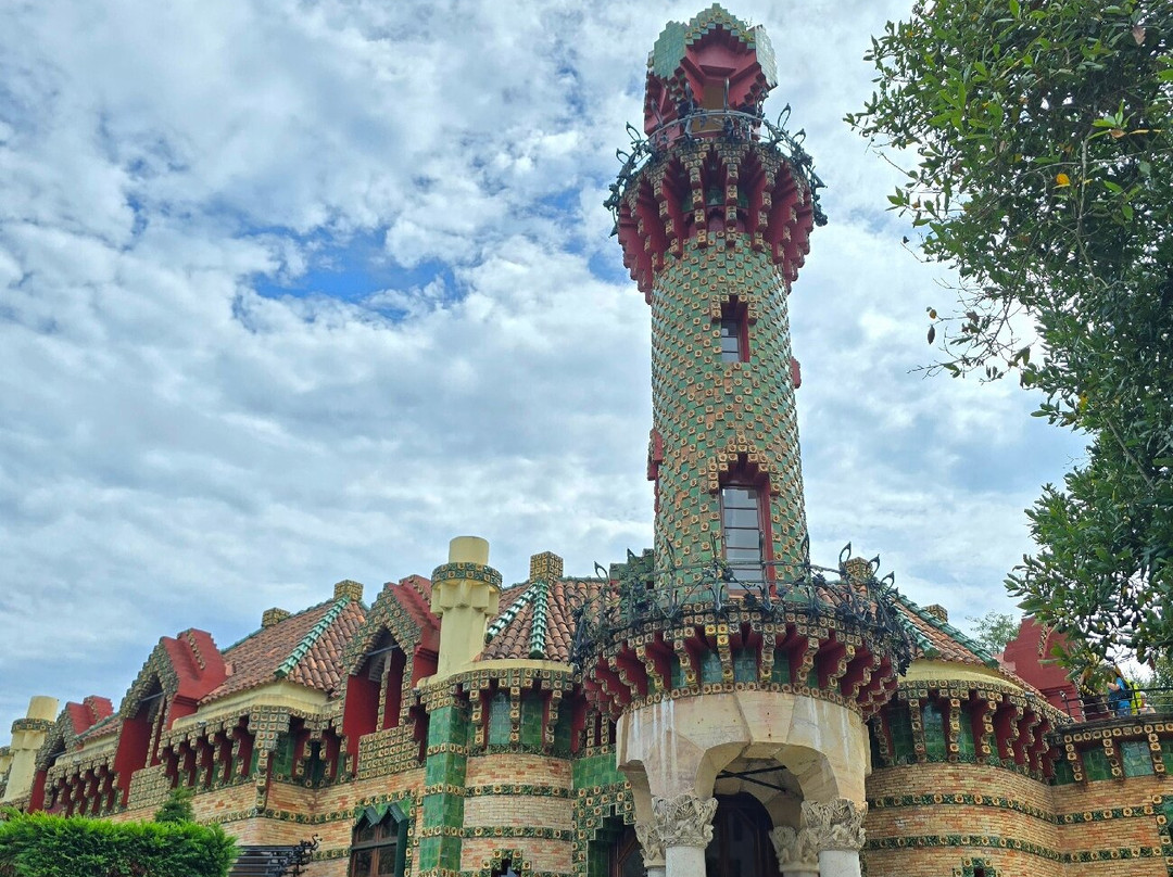 El Capricho de Gaudí-科米利亚斯必去景点