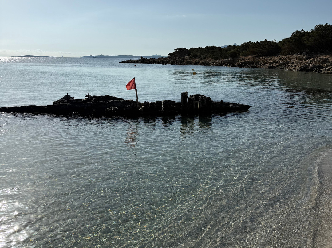 Spiaggia del Relitto-Caprera必去景点