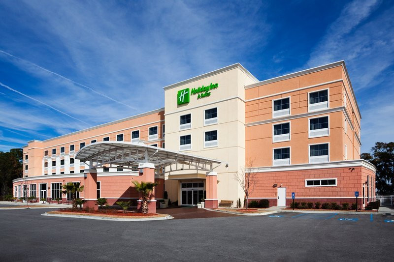 Holiday Inn & Suites 博福特@公路21