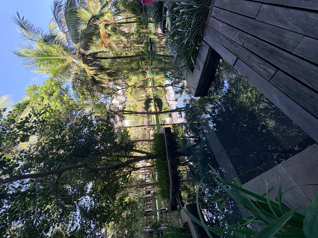 巴厘岛安瓦雅海滩度假酒店主图