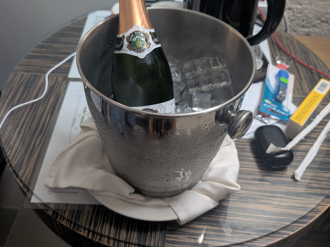 小岛旅馆酒店-全包主图