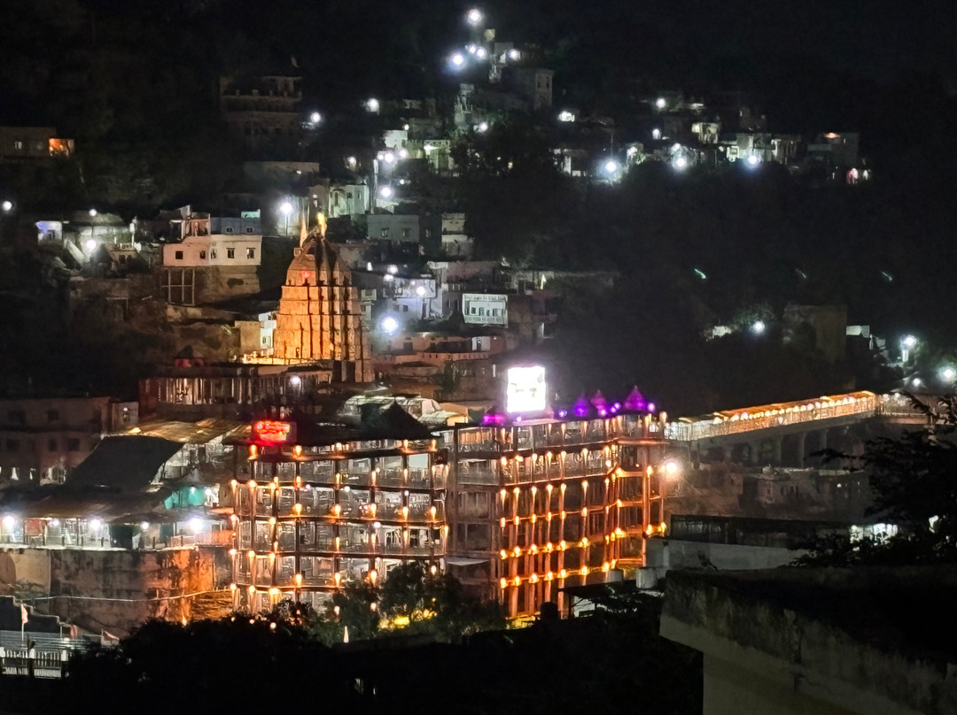 MPT Temple View, Omkareshwar主图