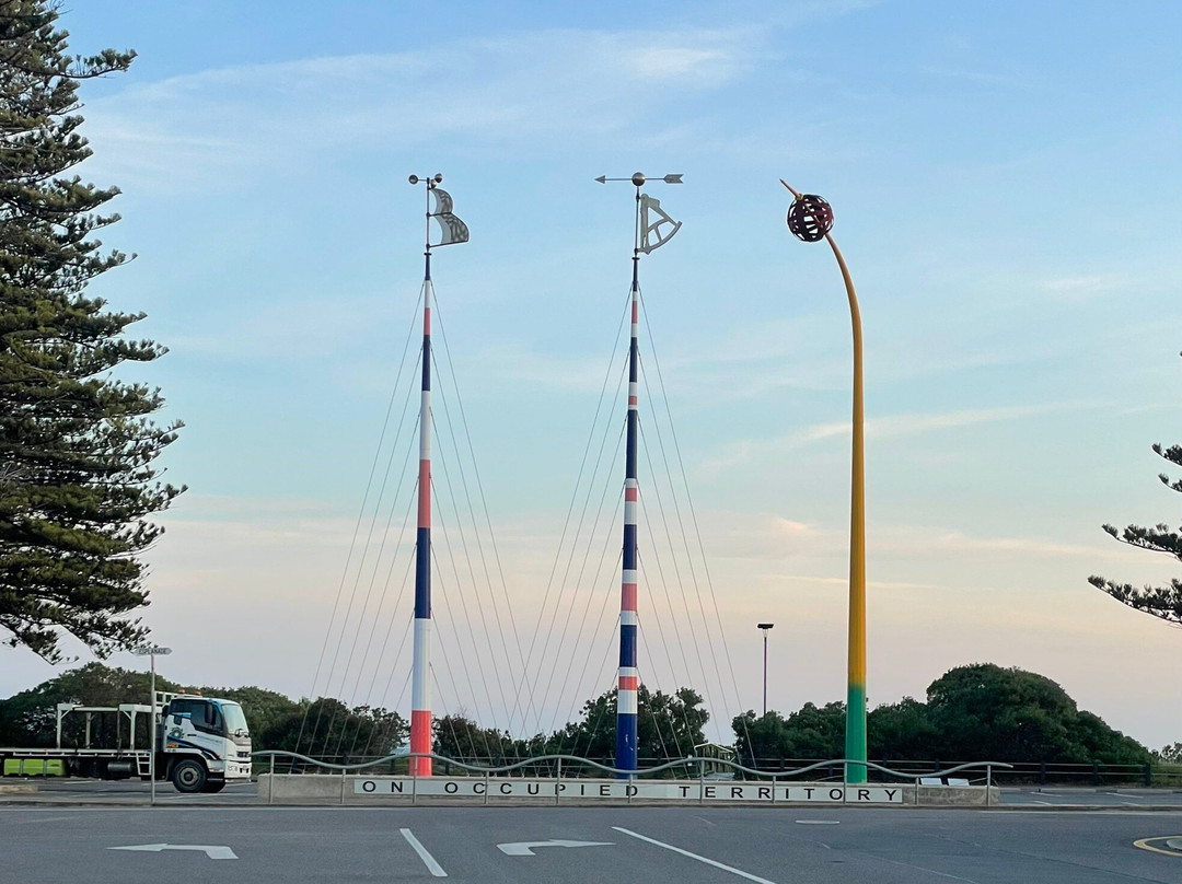 Encounter Poles-维克多港必去景点