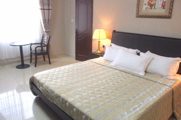 Samie Town酒店住宿-Corina Hotel