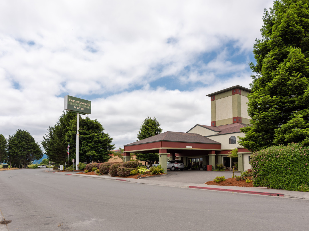 The Redwood Riverwalk主图