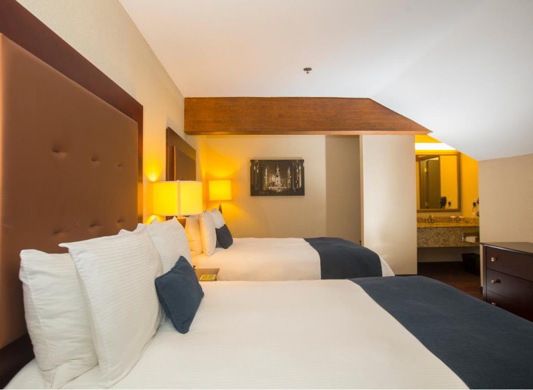 Ivy Court Inn & Suites