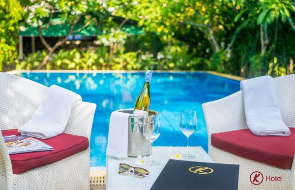 普吉岛洛卡尔酒店-官方