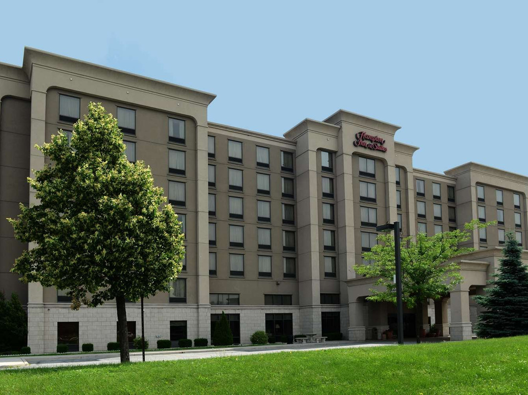 Hampton Inn and Suites by Hilton Windsor主图