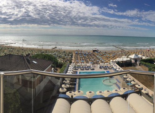 Hotel Cambridge主图