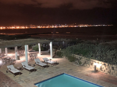 拉古恩海滩水疗酒店主图