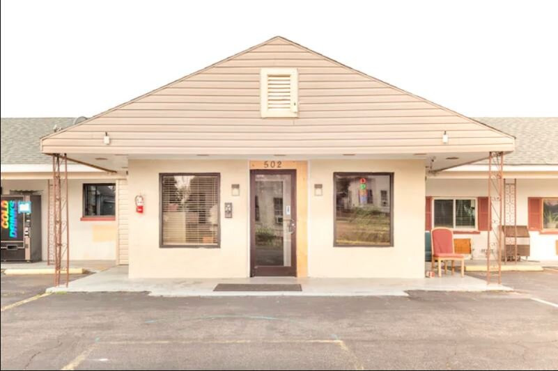 OYO Hotel Rowland I-95