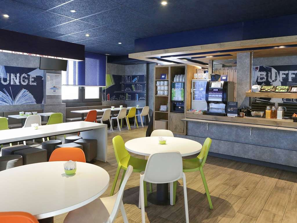 宜必思快捷土伦中心酒店主图