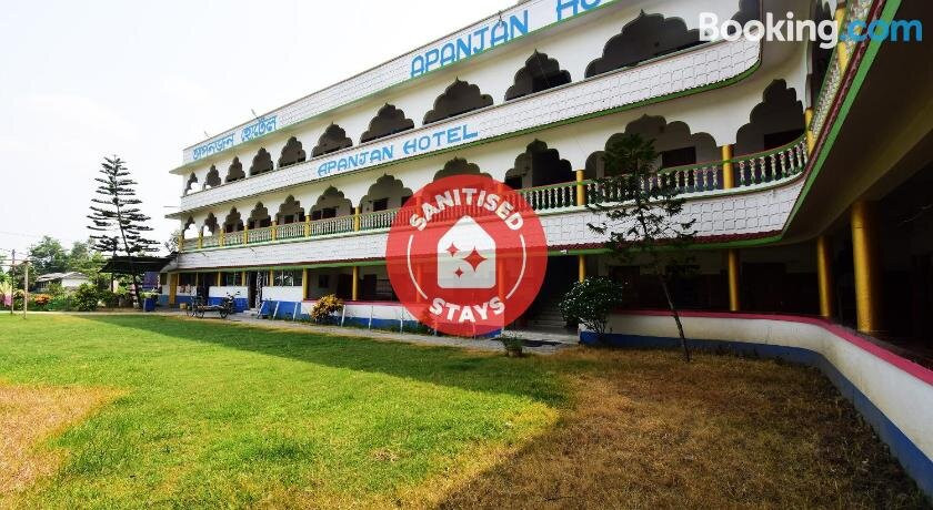 SPOT ON 43674 Apanjan Hotel