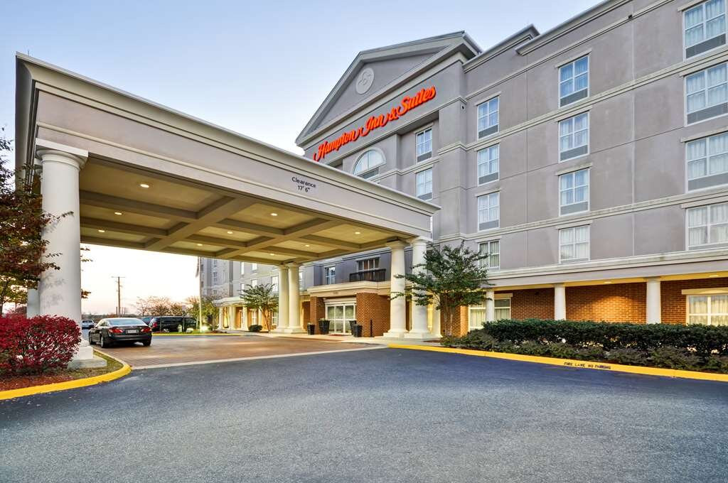 弗雷德里克斯堡希尔顿恒庭旅馆及套房酒店主图