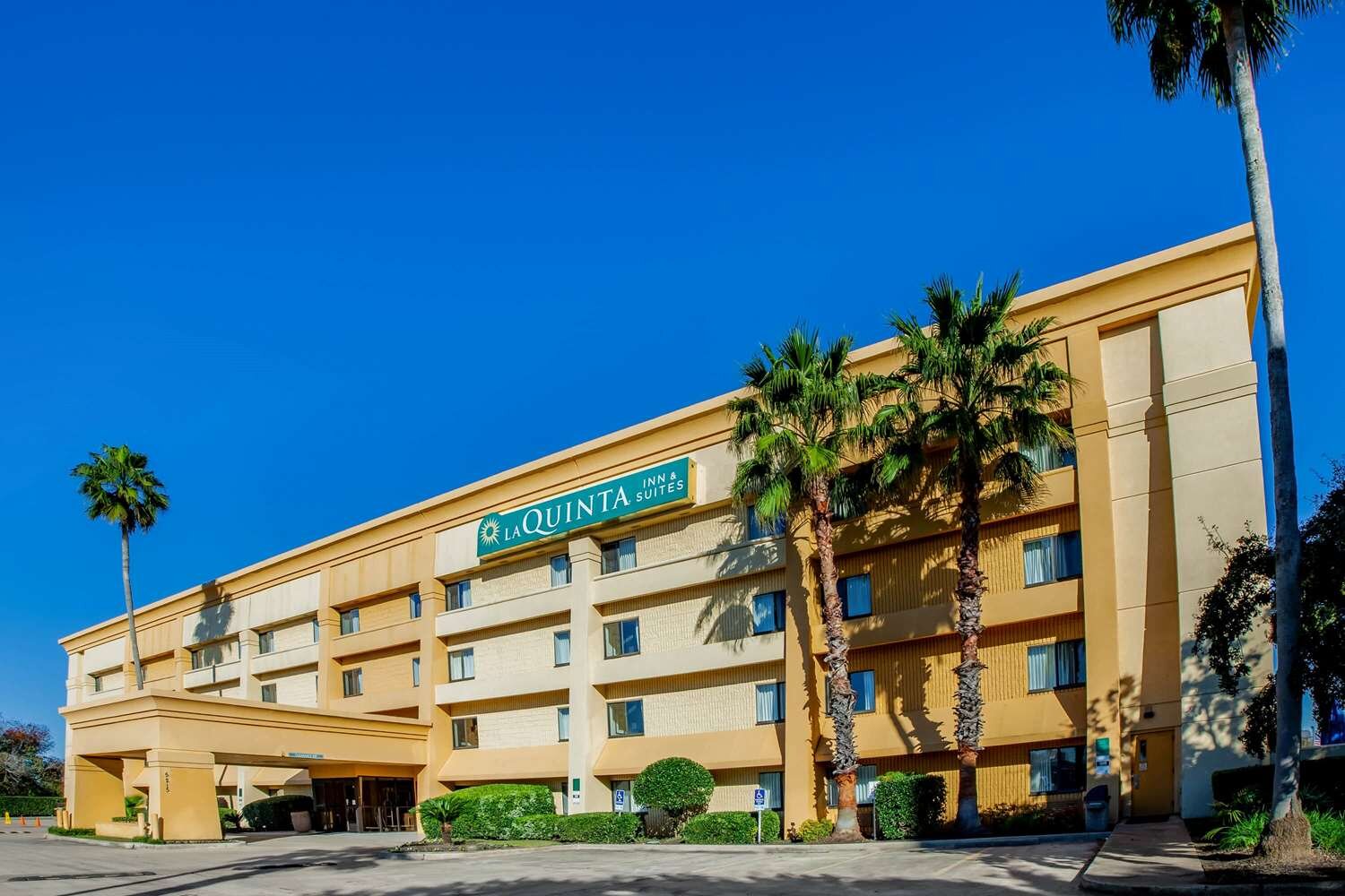 La Quinta Inn & Suites by Wyndham Houston Baytown East-官方