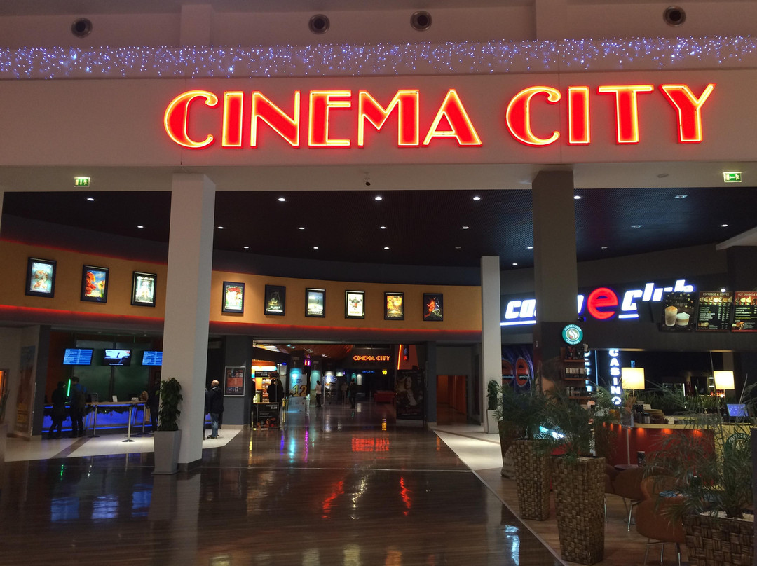 Zbuzany旅游景点-Cinema City