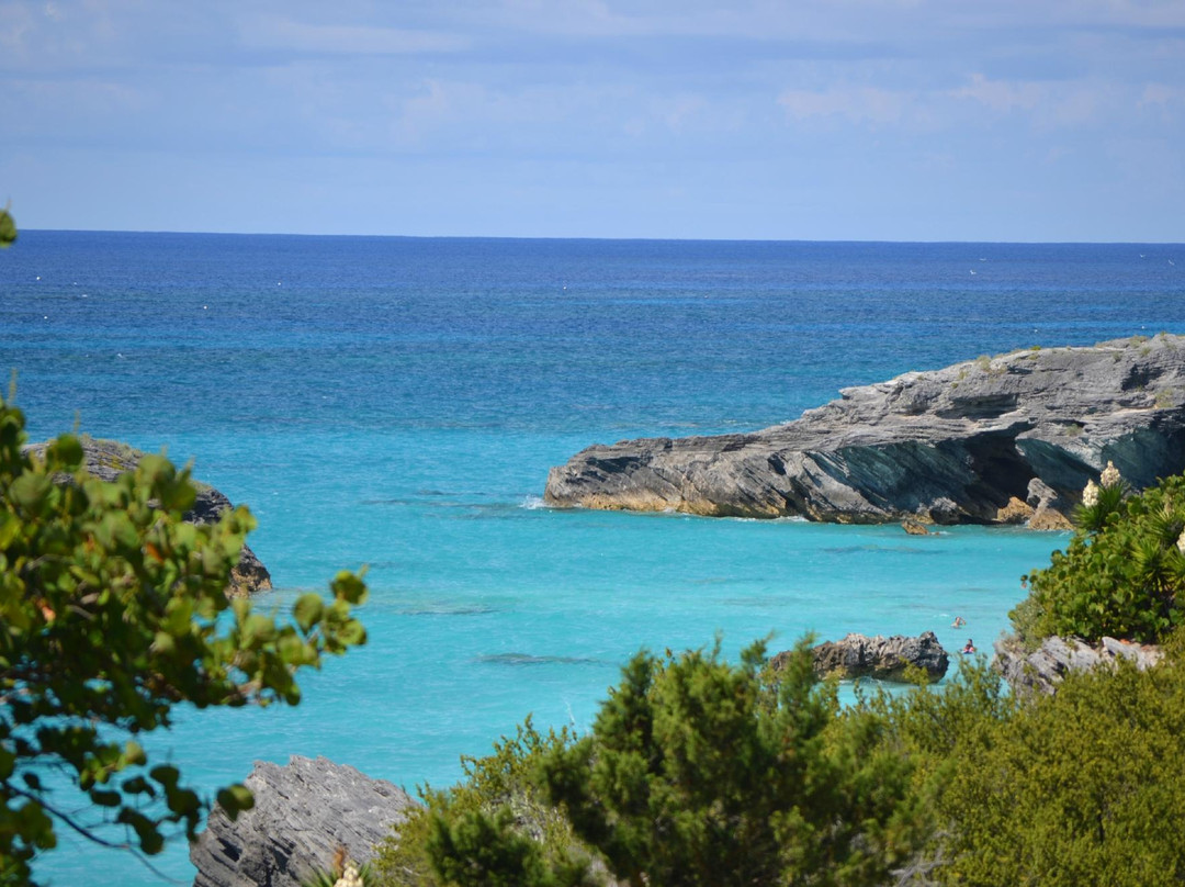 Stonehole Bay Beach-Warwick Parish必去景点