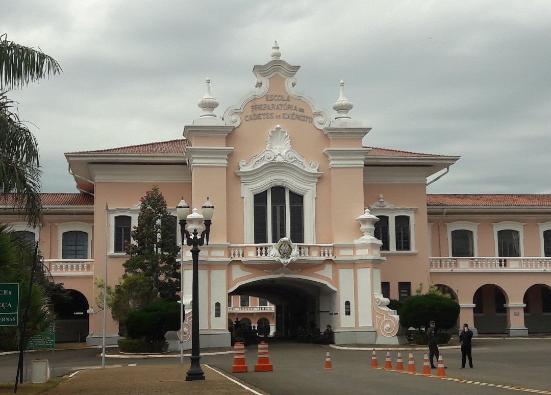 坎皮纳斯旅游景点-Escola de Cadetes
