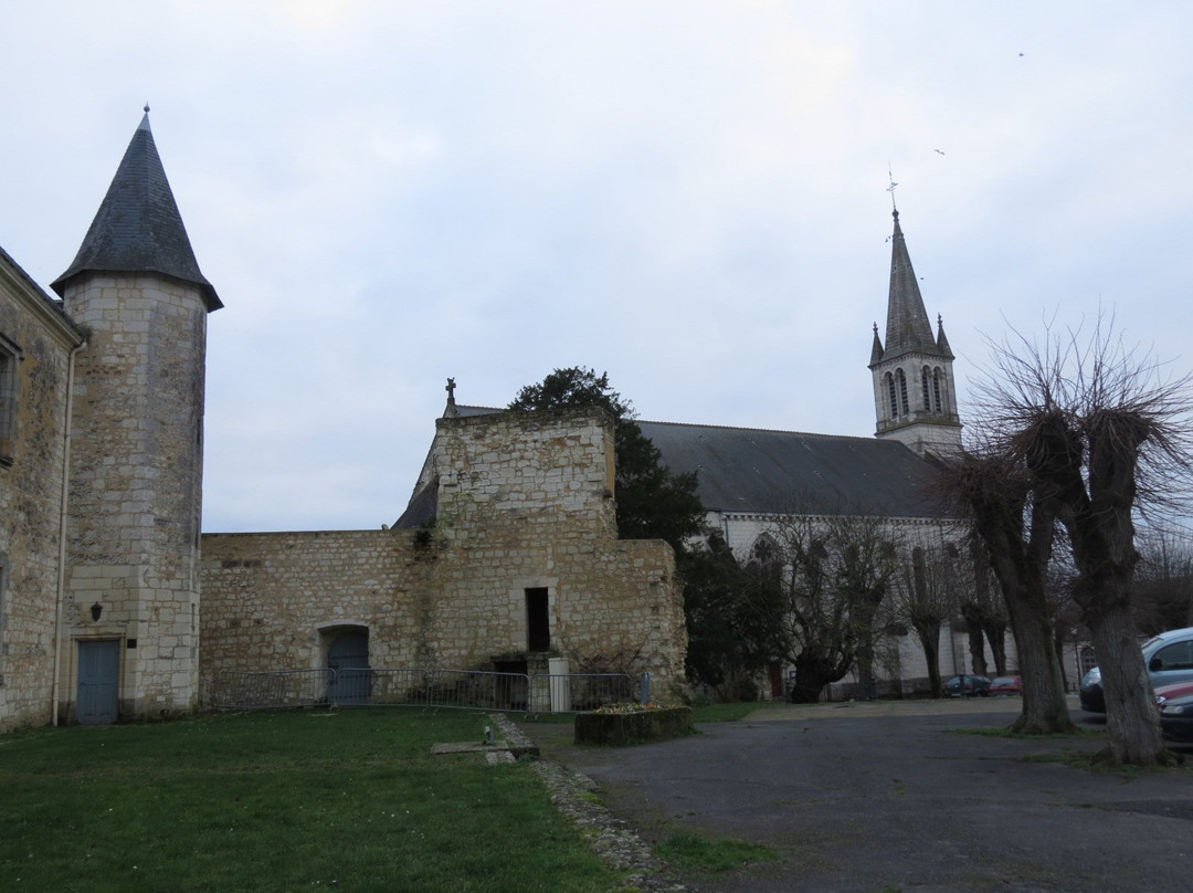 Sainte-Catherine-de-Fierbois旅游攻略图片