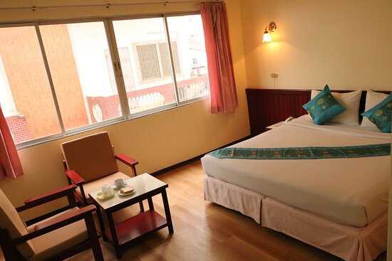 Chumphon Palace Hotel主图