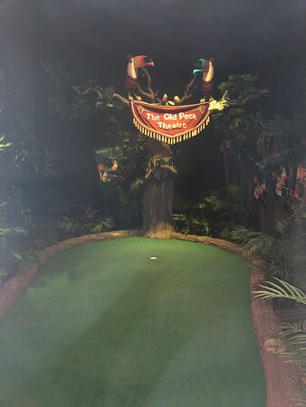 Treetop Golf Birmingham景点图片