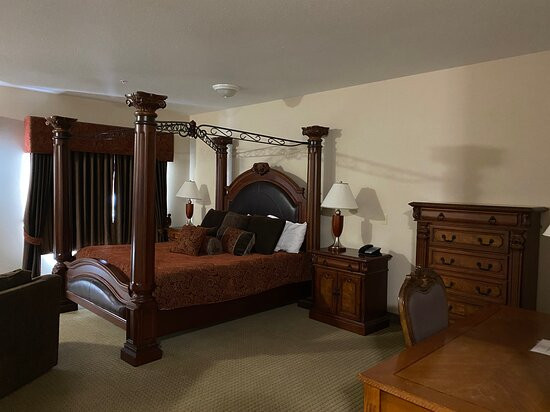 Ramada by Wyndham Pincher Creek主图