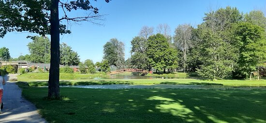 Golf UFO-蒙特利尔必去景点