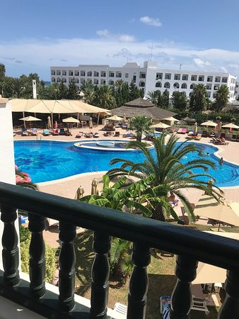 Royal Nozha Hotel主图