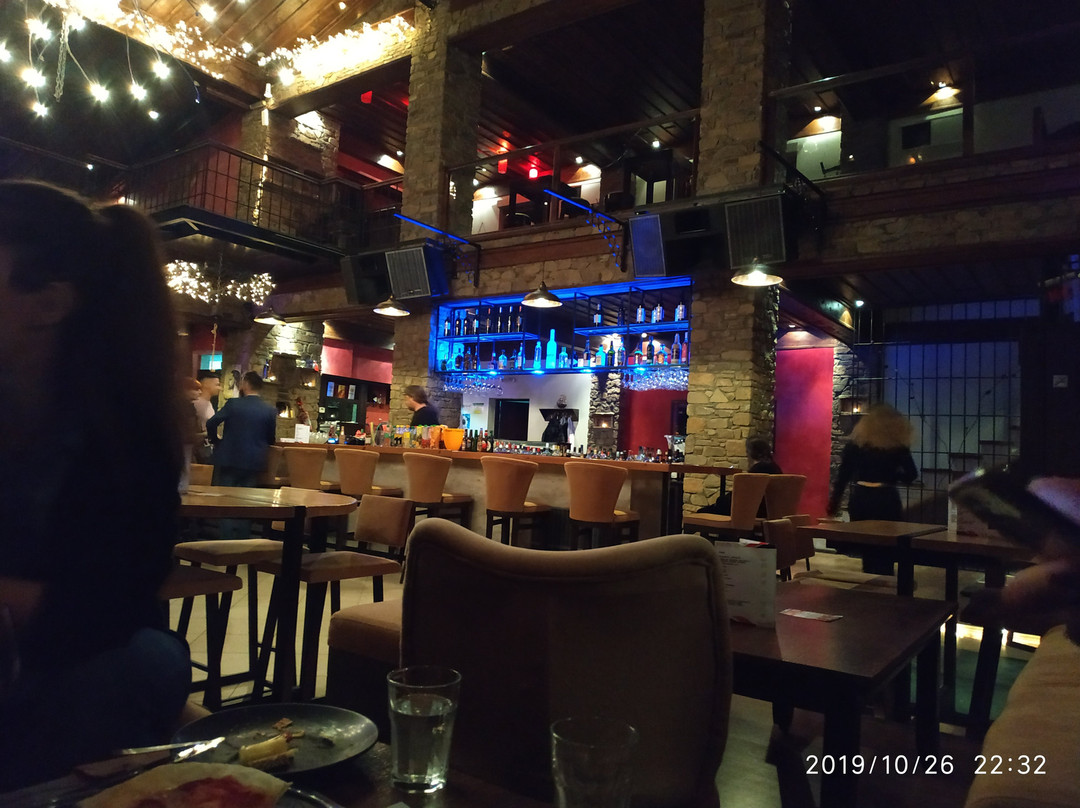 Pella餐馆和美食-All Day Cafe Bar Restaurant Pothos