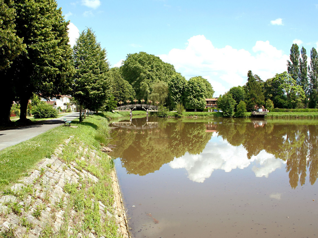 Canal de Lalinde景点图片