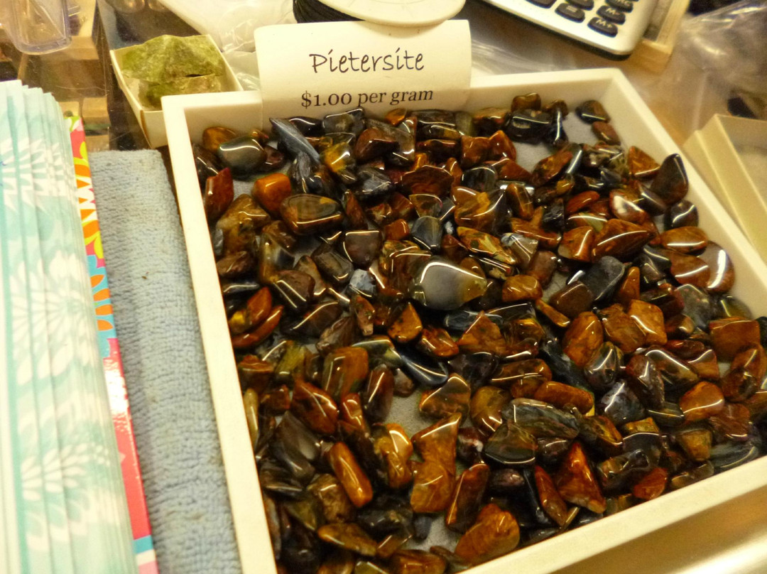 ZuZu's Petals Rock Shop-海伦必去景点