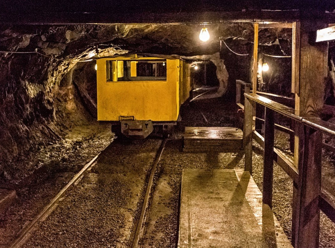 No. 9 Coal Mine and Museum景点图片