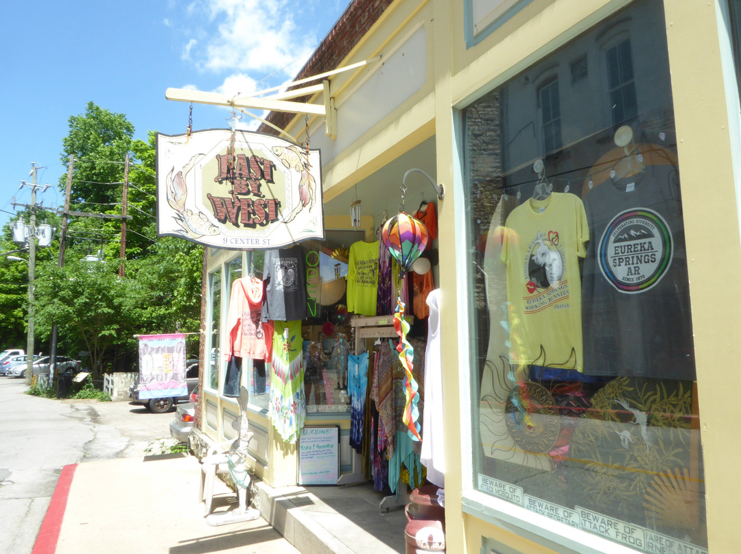 East by West-尤里卡斯普林斯必去景点